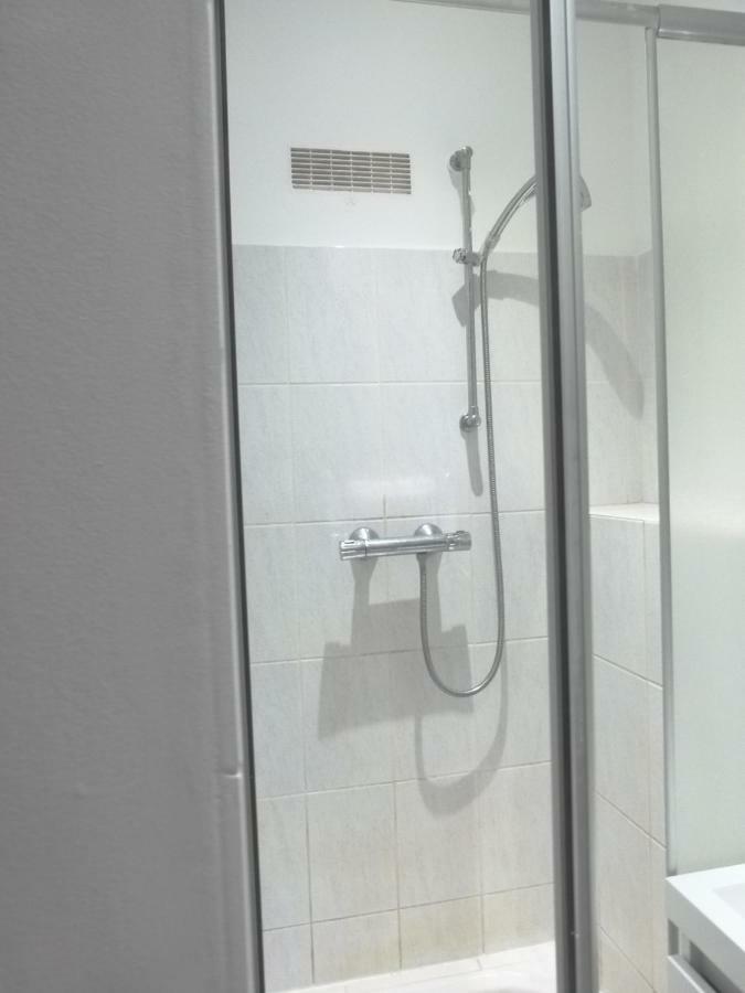 Studio Calme, Lumineux, Wifi, 1.5 Km Du Front De Mer Apartment Saint-Nazaire  Bagian luar foto
